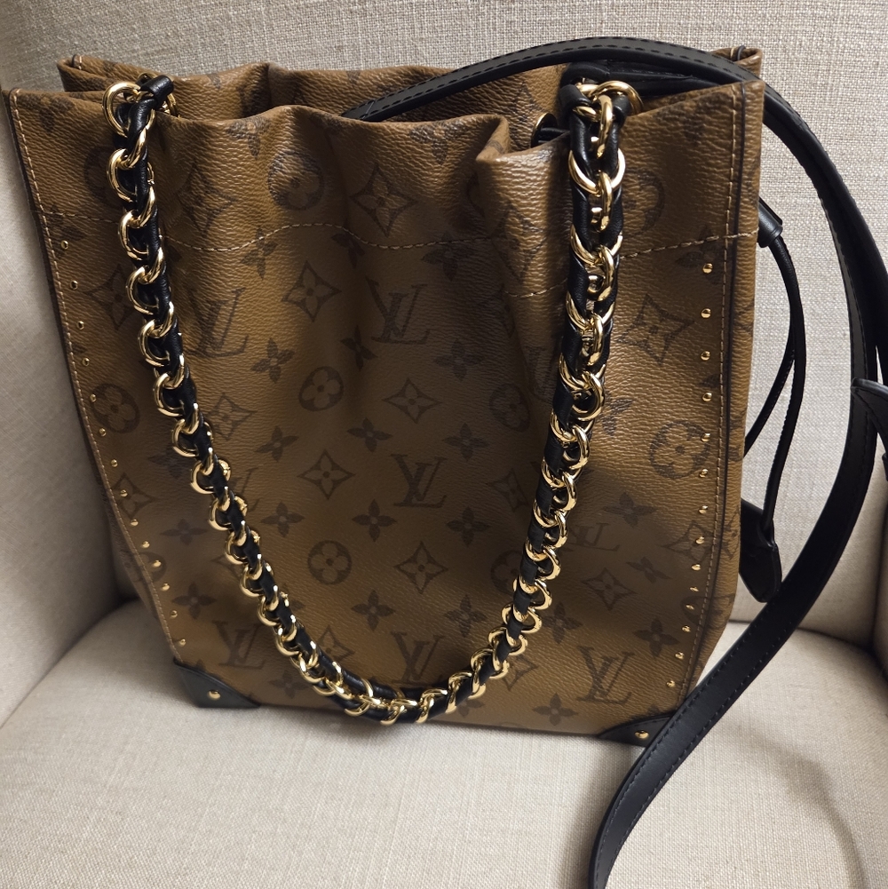 Louis Vuitton Tan Reverse Monogram Noe Trunk Shoulder Bag with Gold Chain